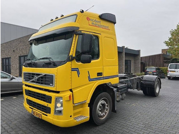 Şasi kamyon VOLVO FM 300