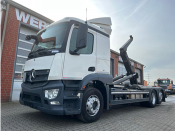 Kancalı yükleyici kamyon MERCEDES-BENZ Actros 2543