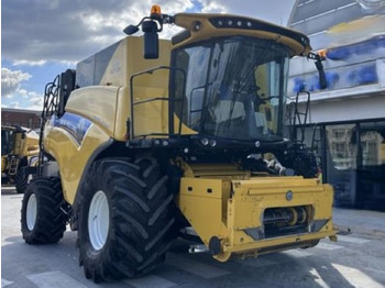 Biçerdöver NEW HOLLAND CR series