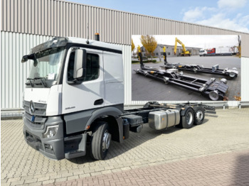 Kancalı yükleyici kamyon MERCEDES-BENZ Actros 2545