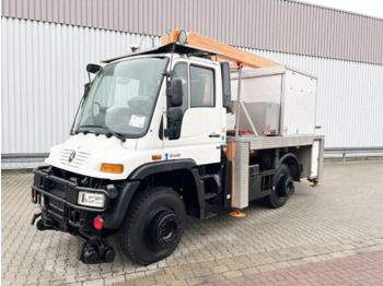 Araç üzerine platform UNIMOG U400