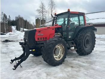 Traktör VALTRA 8000