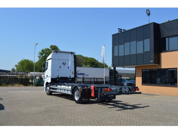 Şasi kamyon Mercedes-Benz Actros 1845 * 4x2 * EURO6 *: fotoğraf 2