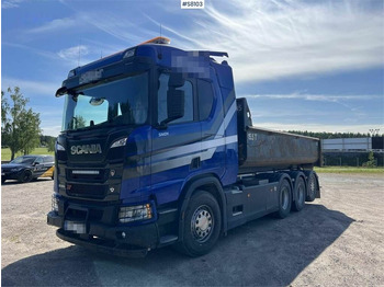 Kancalı yükleyici kamyon SCANIA R 580