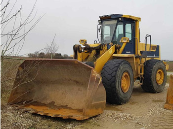 Tekerlekli yükleyici KOMATSU WA470