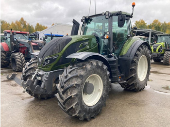 Traktör VALTRA T234