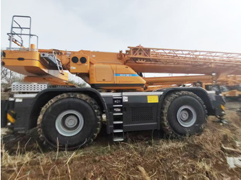 Arazi tipi vinç XCMG Official Second Hand Rough Terrain Cranes XCR70_S 70t Truck Crane Price For Sale: fotoğraf 2