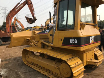 Buldozer CATERPILLAR D5C