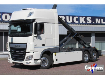 Kancalı yükleyici kamyon DAF XF 460