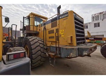 Tekerlekli yükleyici KOMATSU WA600-3: fotoğraf 3