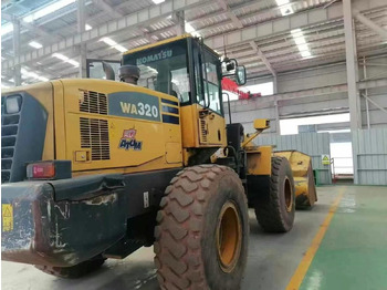 Tekerlekli yükleyici KOMATSU WA320-5