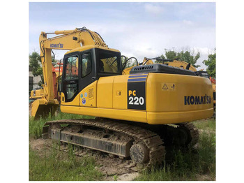 Paletli ekskavatör KOMATSU PC200-7