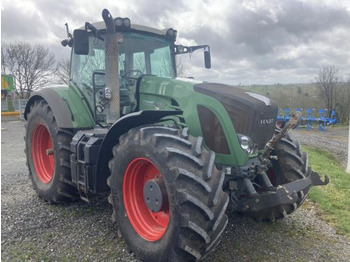 Traktör FENDT 927 Vario