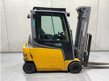 Elektrikli forklift JUNGHEINRICH EFG