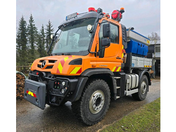 Atık toplama taşıt/ Özel amaçlı taşıt UNIMOG