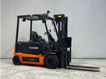 Elektrikli forklift DOOSAN