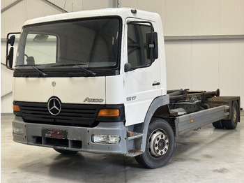 Kancalı yükleyici kamyon MERCEDES-BENZ Atego