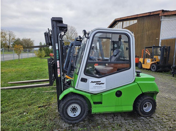 Dizel forklift CESAB