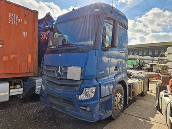 Çekici MERCEDES-BENZ Actros 1843