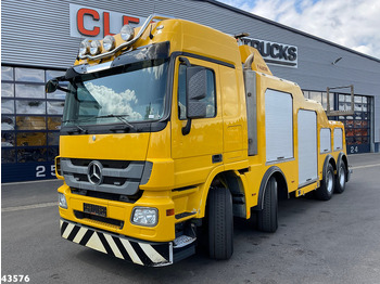 Çekici kamyonu Mercedes-Benz Actros 4148 K 8x4 Falkom Abschlepp met WSK Just 144.539 km!: fotoğraf 2