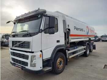 Tanker kamyon VOLVO FM