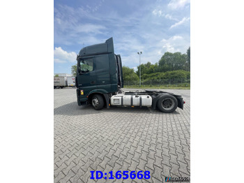 Çekici MERCEDES-BENZ Actros 1843