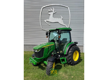 Küçük traktör JOHN DEERE