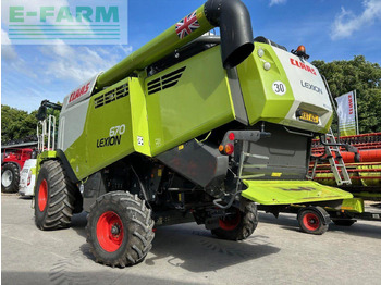 Biçerdöver CLAAS LEXION 670 M T4F: fotoğraf 4