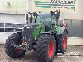 Traktör FENDT 728 Vario