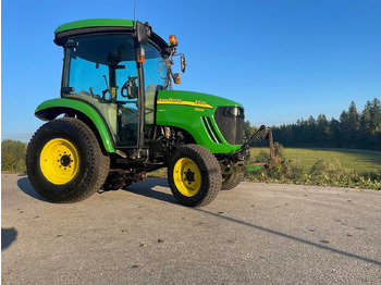 Küçük traktör John Deere 3720: fotoğraf 2