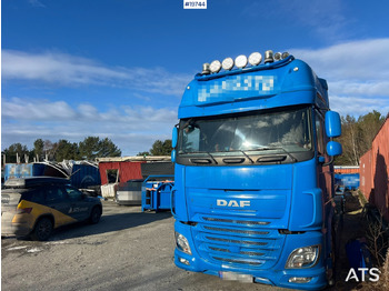 Kancalı yükleyici kamyon DAF XF 510