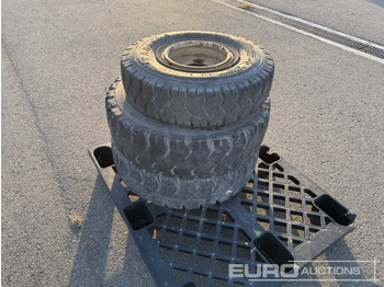 İnşaat ekipmanı Pallet of Various Rims and Tyres (3 of): fotoğraf 3