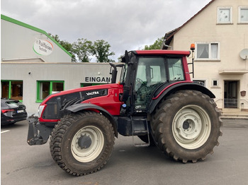 Traktör VALTRA T173