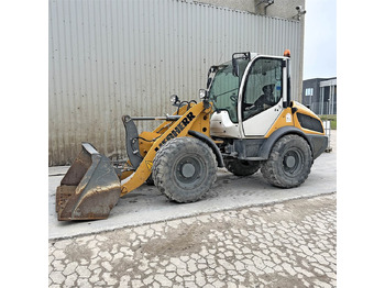 Tekerlekli yükleyici LIEBHERR L 506