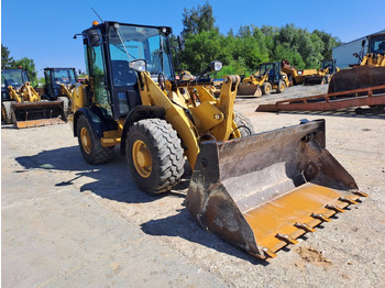 Tekerlekli yükleyici CAT 906M: fotoğraf 4