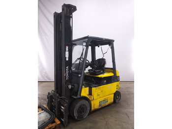 Elektrikli forklift TOYOTA