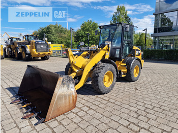 Tekerlekli yükleyici CATERPILLAR 908M