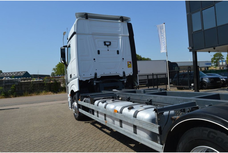 Şasi kamyon Mercedes-Benz Actros 1845 * 4x2 * EURO6 *: fotoğraf 16