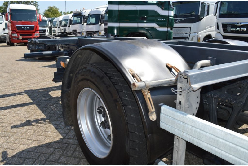 Şasi kamyon Mercedes-Benz Actros 1845 * 4x2 * EURO6 *: fotoğraf 12