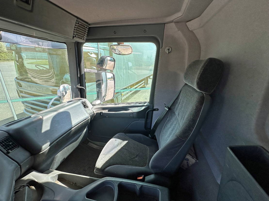 Kapalı kasa kamyon Scania P114-340 Burgers Isolated BOX Tail Lift 850 x 250 x 270 CM Inside Holland: fotoğraf 8