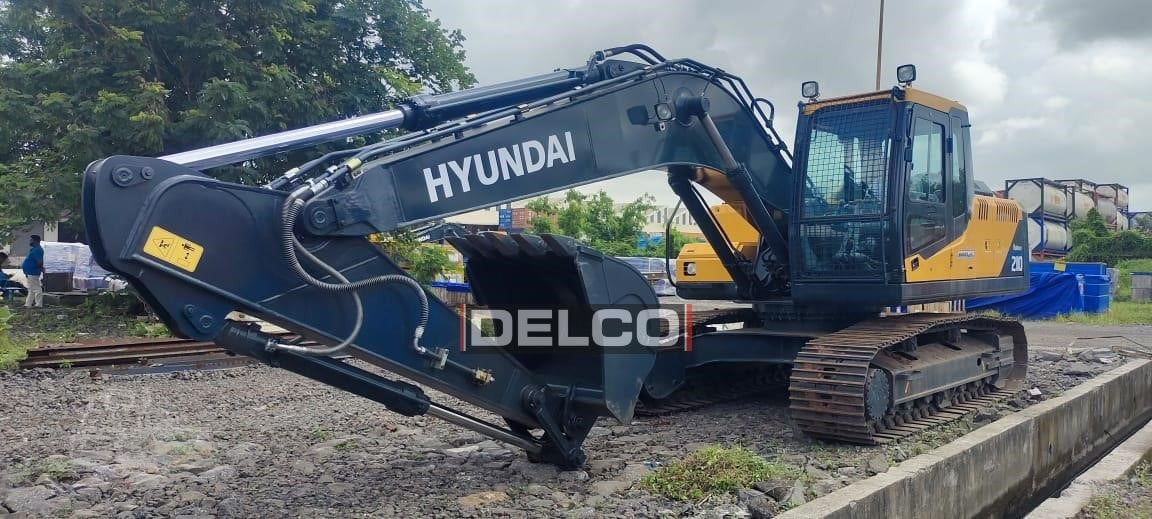 Yeni Paletli ekskavatör HYUNDAI ROBEX 210: fotoğraf 7