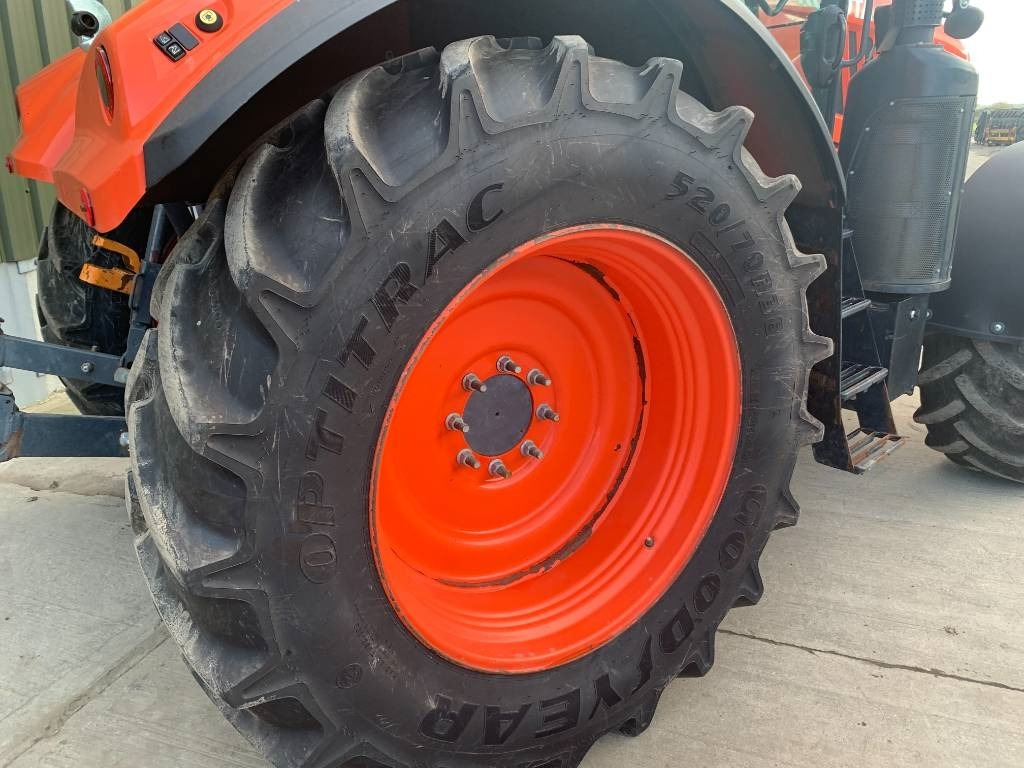 Traktör Kubota M 7131: fotoğraf 15