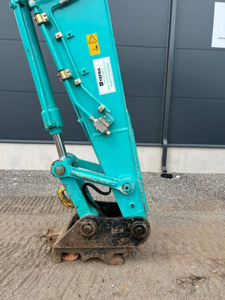 Paletli ekskavatör Kobelco SK 210 LC-10: fotoğraf 8