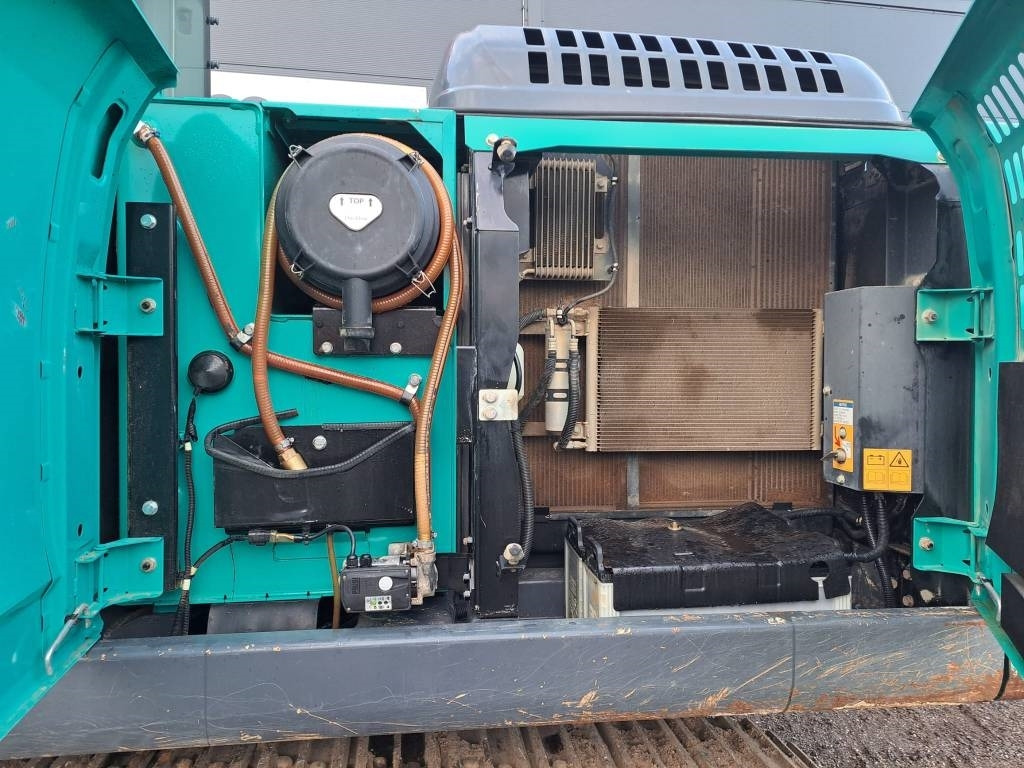 Paletli ekskavatör Kobelco SK 210 LC-10: fotoğraf 8