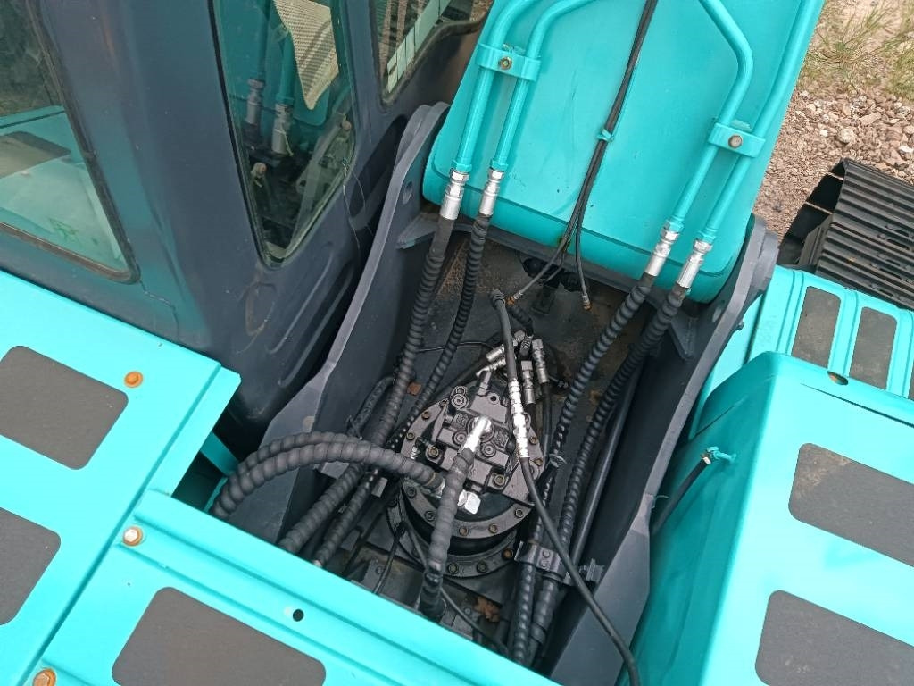 Paletli ekskavatör Kobelco SK 210: fotoğraf 6