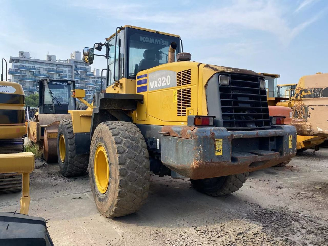 Tekerlekli yükleyici Komatsu WA320-5H: fotoğraf 8