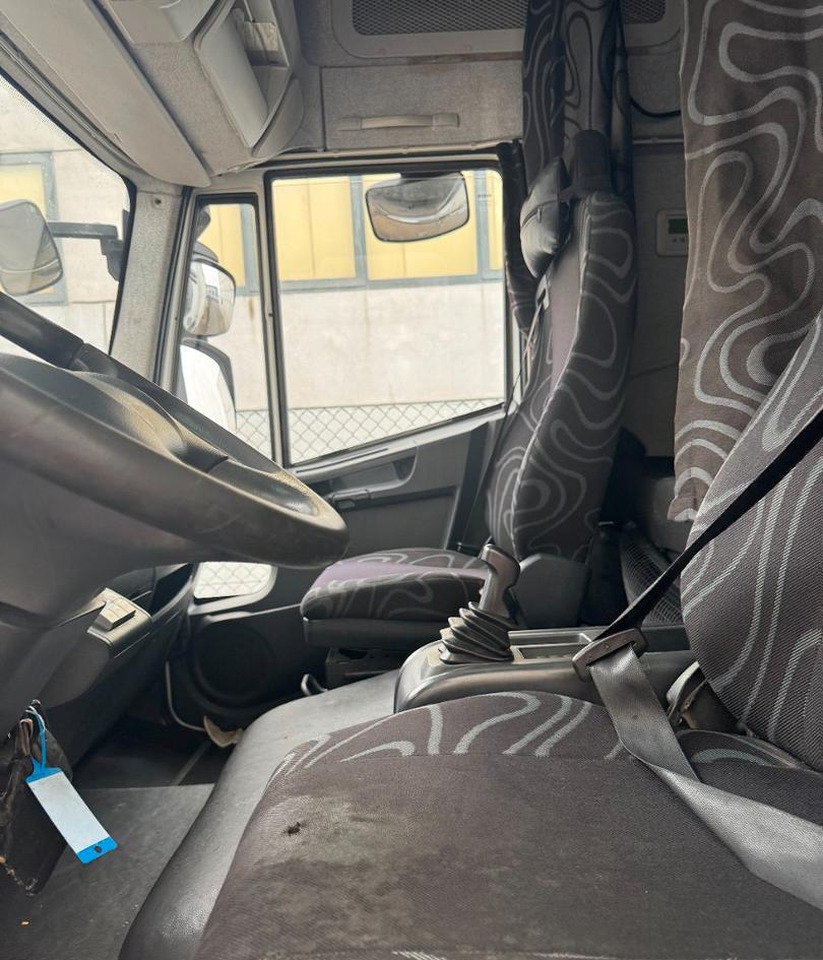 Tenteli kamyon Iveco 120 cabina letto: fotoğraf 6