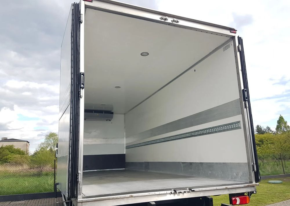 Refrijeratör kamyon DAF 16T LF 230 WINDA CHŁODNIA 16EP 6,60x2,48x2,39 KLIMA IZOTERMA MROŹNIA: fotoğraf 35