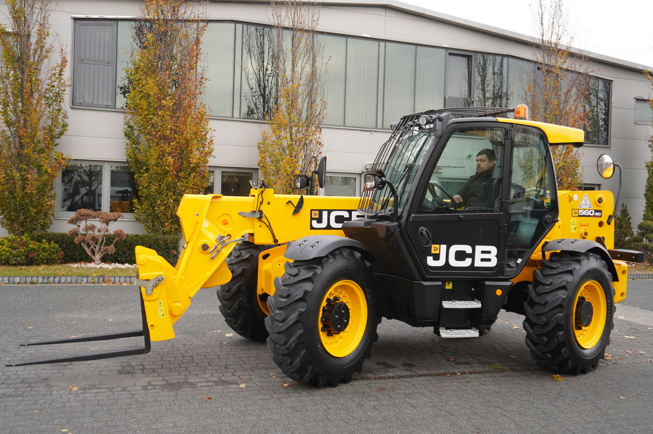 JCB 560-80 / 6 ton lifting capacity / power 146 HP finansal kiralama JCB 560-80 / 6 ton lifting capacity / power 146 HP: fotoğraf 6