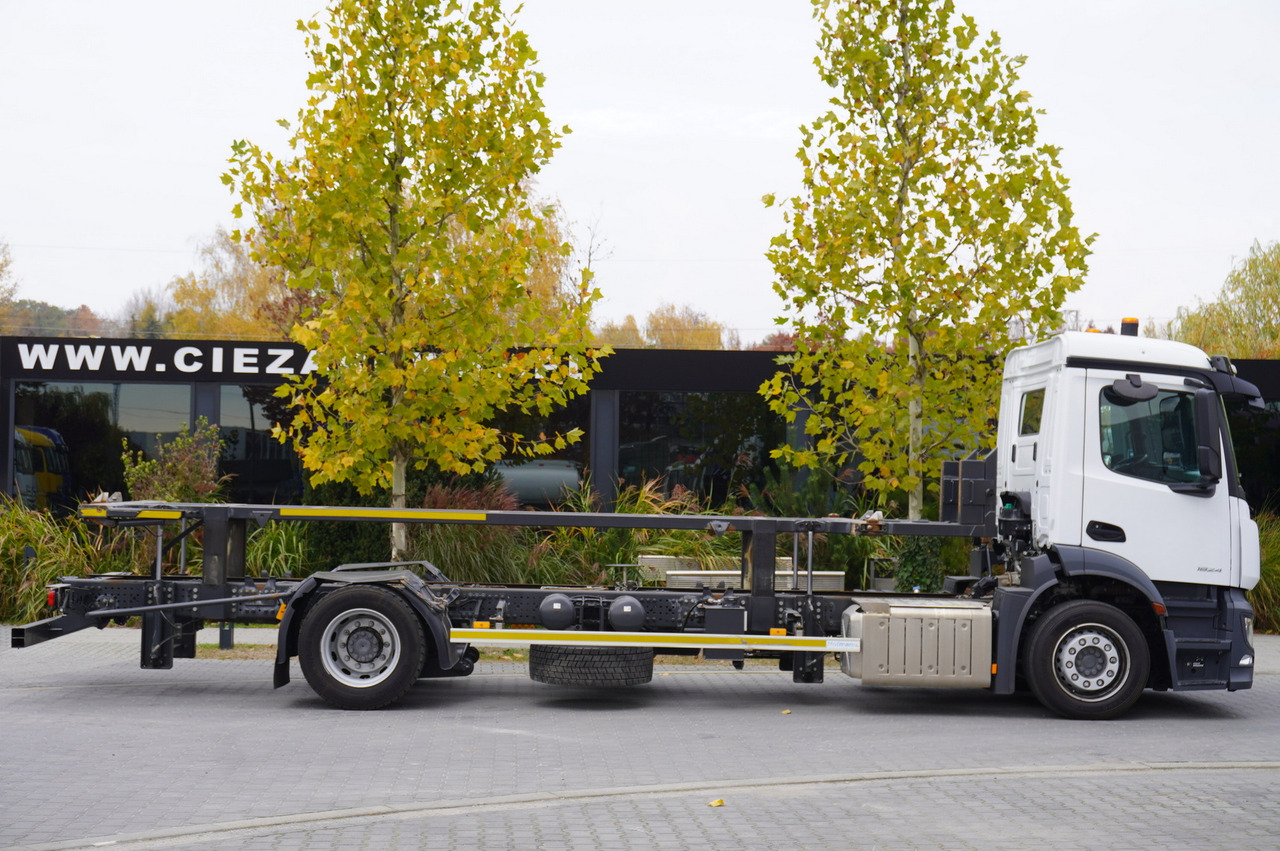 MERCEDES-BENZ Actros 1824 E6 4x2 / liftable BDF / 100 tho. km finansal kiralama MERCEDES-BENZ Actros 1824 E6 4x2 / liftable BDF / 100 tho. km: fotoğraf 9